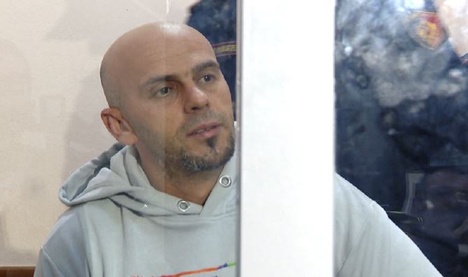 Dënohet me tre burgime të përjetshme Dan Hutra, autori i masakrës së 1 Marsit në Tiranë