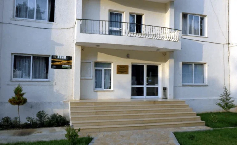 Policia ndërhyn pas konfliktit në Pogradec, 2 të arrestuar, 4 në kërkim