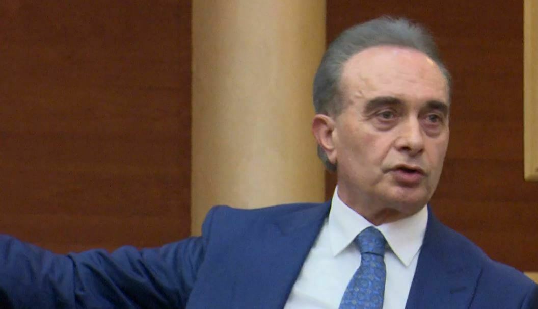 Luan Baçi pranon humbjen në Fier: Ndjesë demokratëve!