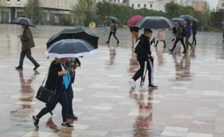 Çadrën me vete sot, si parashikohet moti