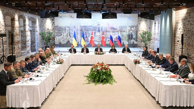 Bisedimet Ukrainë-Rusi në Stamboll përfundojnë pa rezultat