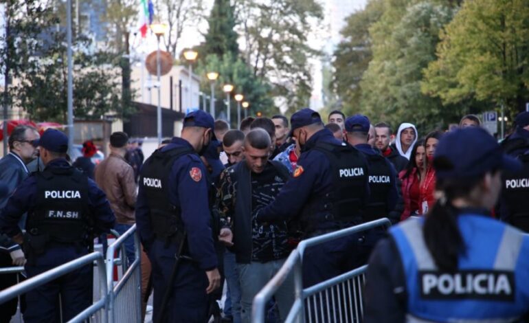 Policia shpall plan masash për ndeshjen Shqipëri-Serbi: Masa të rrepta sigurie dhe kufizime qarkullimi në Tiranë