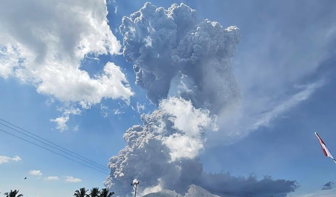 Shkencëtarët paralajmërojnë: Qindra vullkane të fjetura mund të shpërthejnë së shpejti